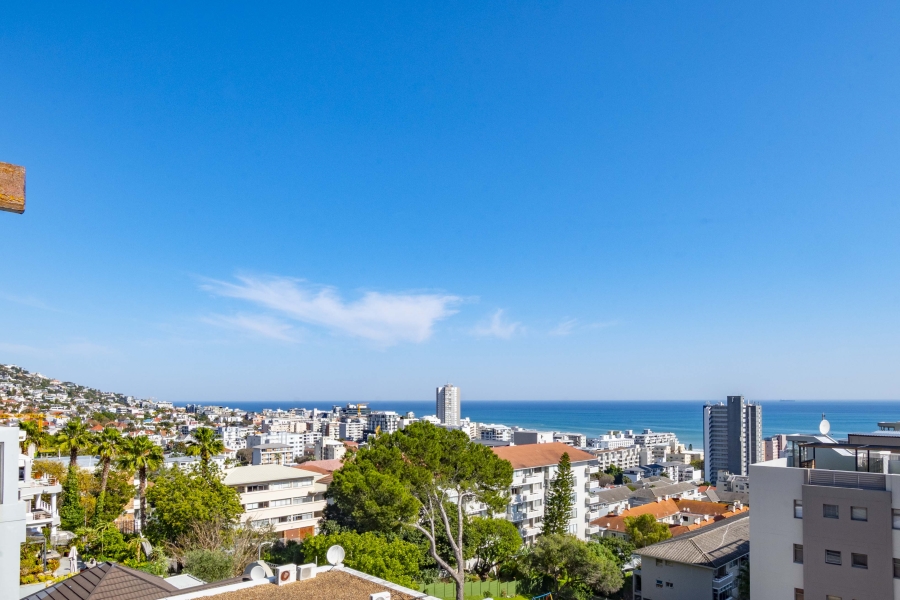3 Bedroom Property for Sale in Sea Point Western Cape